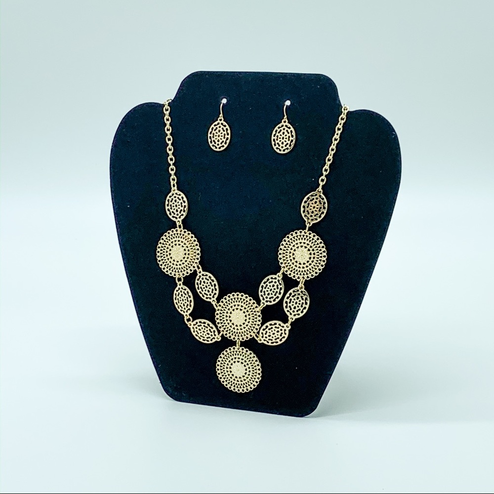 Gold tone Earrings and Necklace  Set